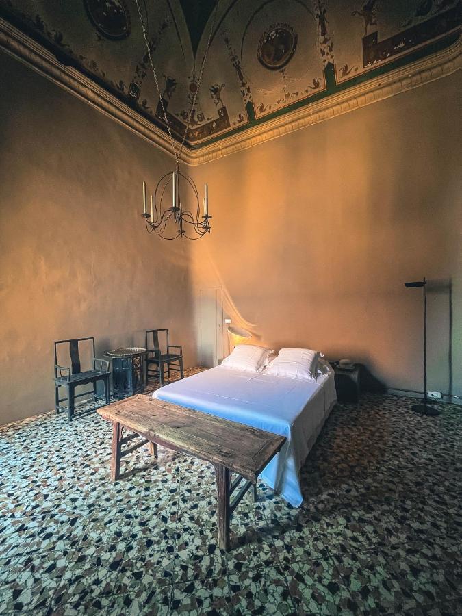 Palazzo Del Settecento Leilighet Ravenna Eksteriør bilde